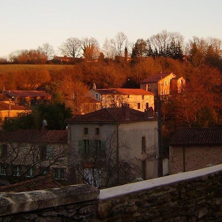 Chambres De La Porte Aux Moines Vouvant Eksteriør billede