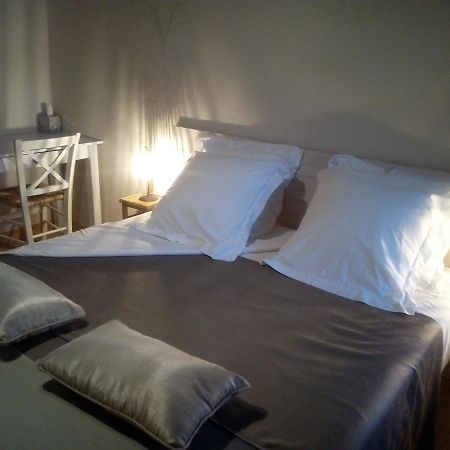 Chambres De La Porte Aux Moines Vouvant Eksteriør billede