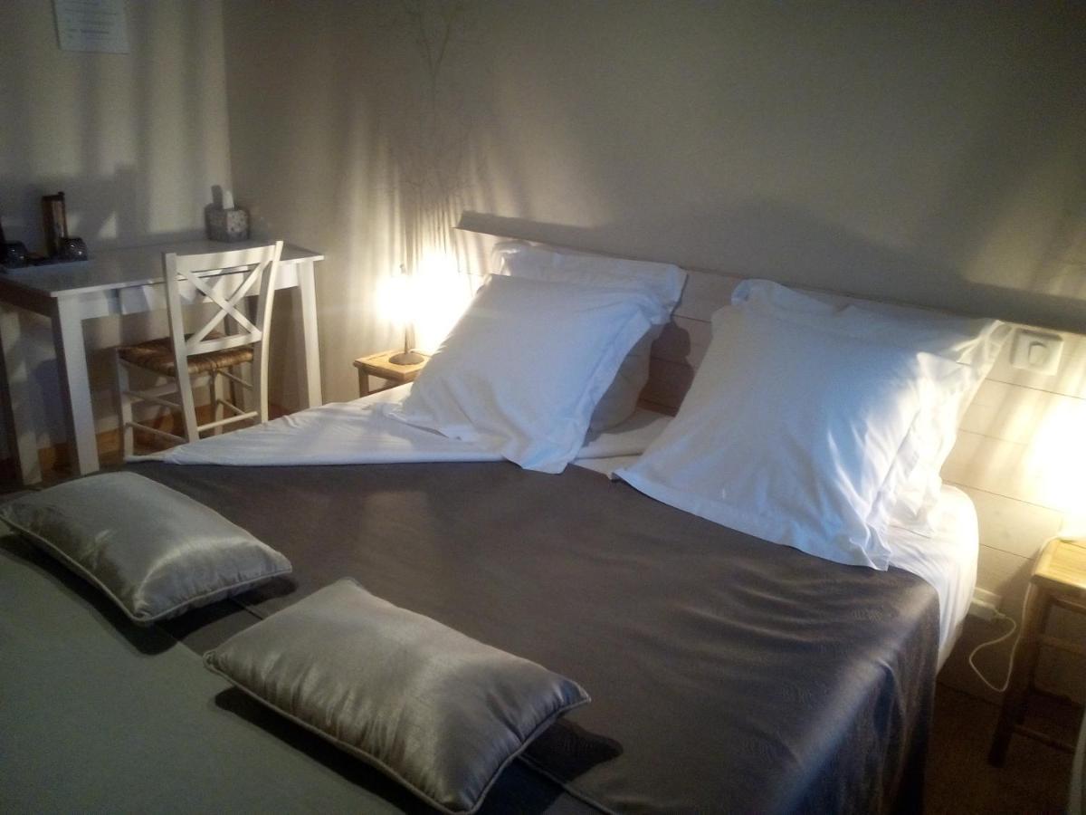 Chambres De La Porte Aux Moines Vouvant Eksteriør billede